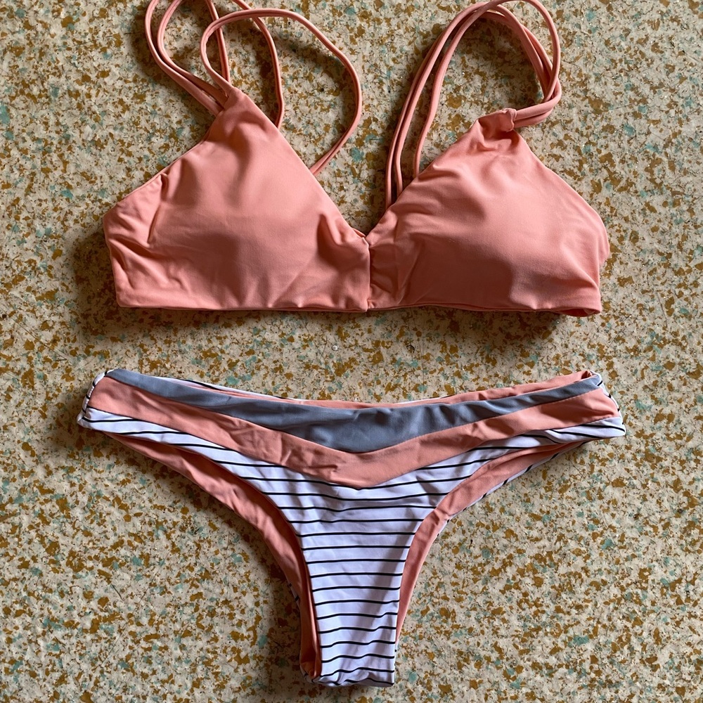 Women’s pink Bikini